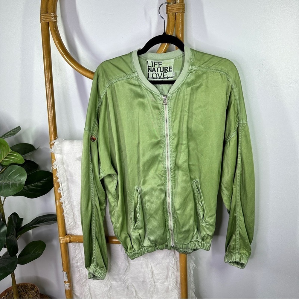 Free City Light Green Bomber Jacket sz S